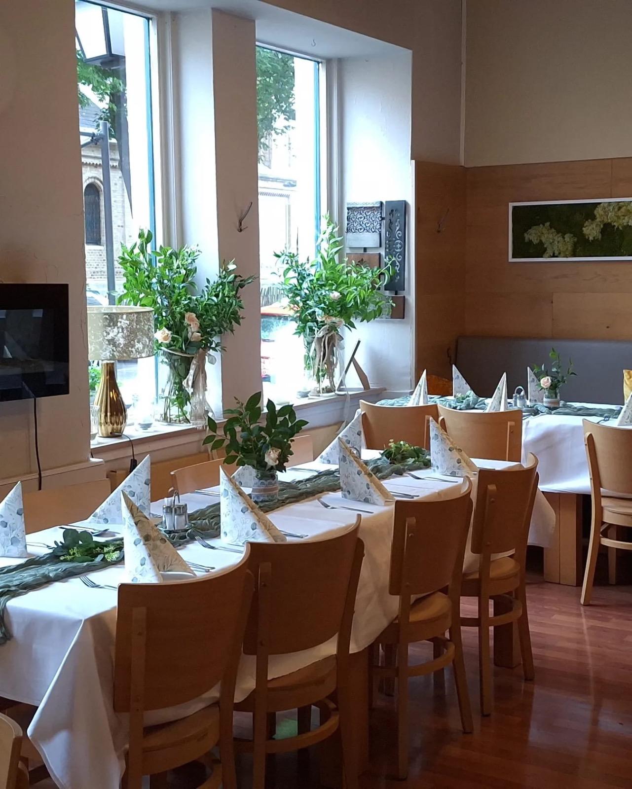 Hochzeiten & Jubiläen bei Servus am Platz’l